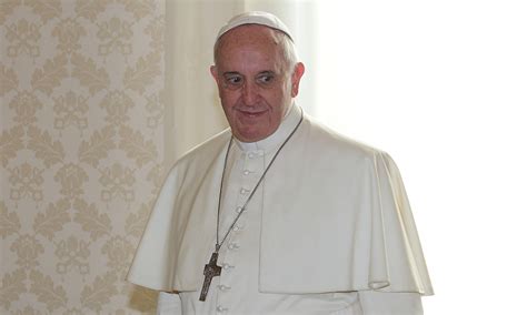 The Fantastic Faces of Pope Francis – EpicPew