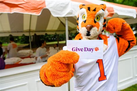 Home | Clemson News