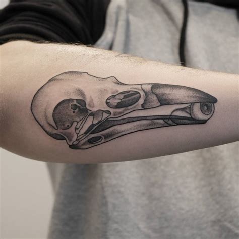 Share 69 Crow On A Skull Tattoo In Cdgdbentre