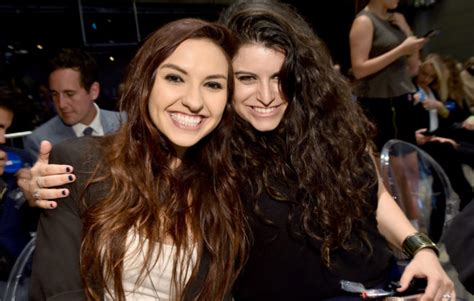 YouTube Singer Chrissy Chambers Wins Revenge Porn Case NME