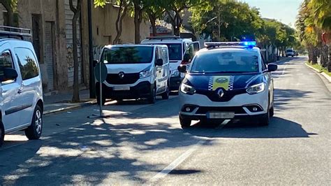 Sucesos La Polic A Detiene A Dos Hombres Por Acceder A Una Vivienda