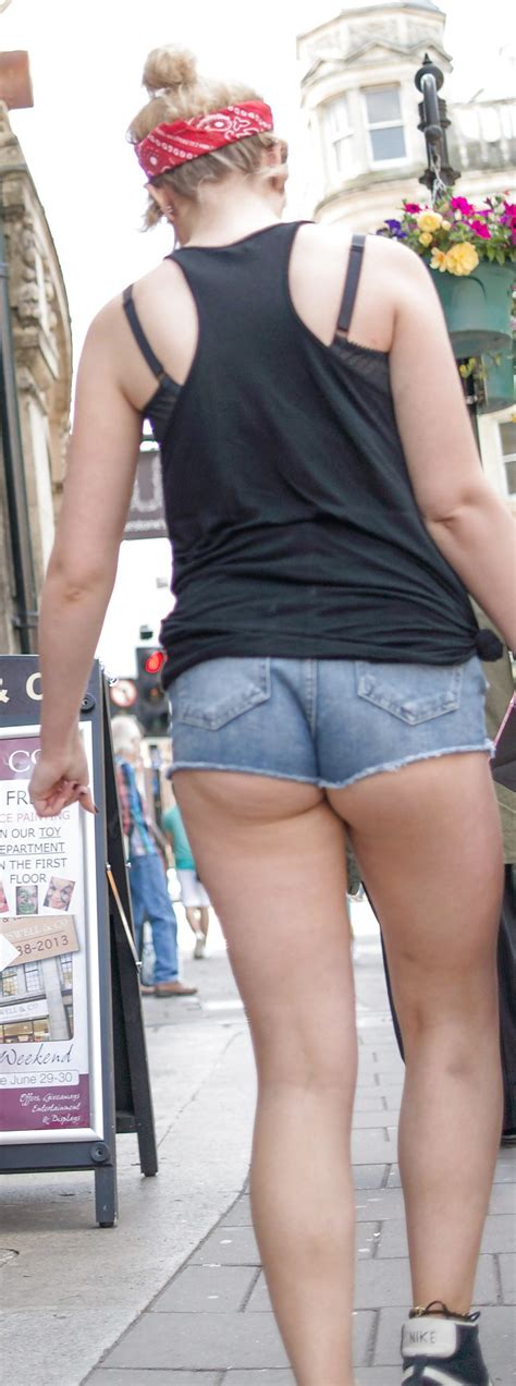 Street Slut Ass Cheeks Spilling Out Of Her Cutoffs Porn Pictures XXX Photos Sex Images