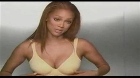Tyra Banks Victoria S Secret Yellow Bra Porn Pic