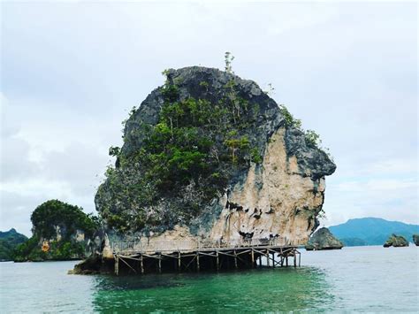 Days Raja Ampat Explore Wayag Island Kabui Bay To Piaynemo