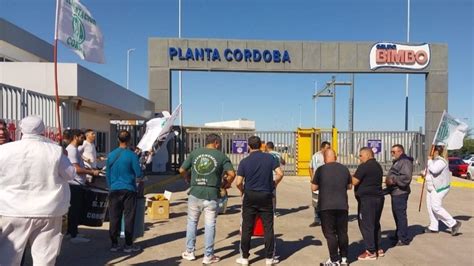 Denuncian Despidos Masivos En Una Planta De Bimbo