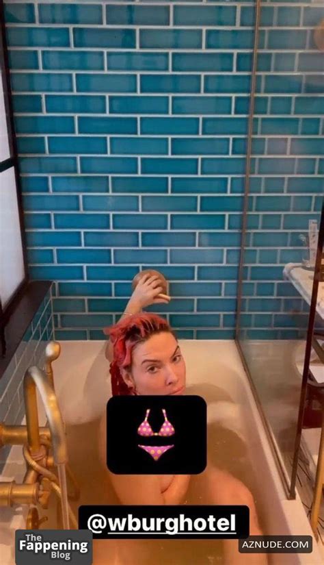 Whitney Cummings Nude And Sexy Photos Collection AZNude