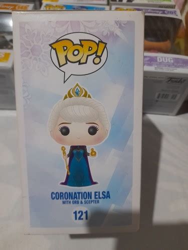 Funko Pop Coronation Elsa Hot Topic Frozen