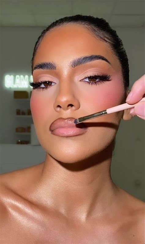 Discover 62 Nude Makeup And Makeup Looks Ideas On This Pinterest Board Makeup Inspiration