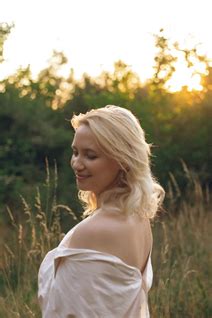 Charming Yana Y O From Dnepr With Blonde Hair ID LadaDate