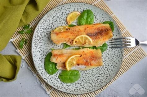 Филе минтая в духовке – простой и вкусный рецепт с фото (пошагово)