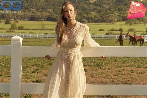 Kaley Cuoco Nude Pictures Photos Playboy Naked Topless Fappening