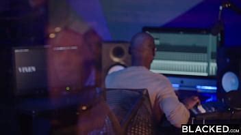 Blacked Hot Producer Cant Resist Bbc Xnxx