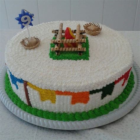 Bolo Tema Festa Junina Com Chantilly - Foto De Bolo De Chantilly Tema Festa Junina - Compartilhar Bolo