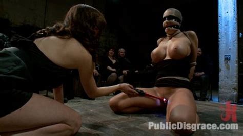 Outdoor Porn Infamous Dominatrix Nika Noire Is Bound H XXX Dessert