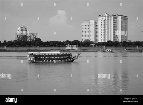 The Mekong River In Phnom Penh Cambodia Stock Photo Alamy