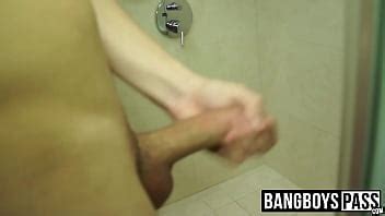 Chico Hambriento De Polla Obtiene Su Boca Llena De Esperma Caliente XVIDEOS