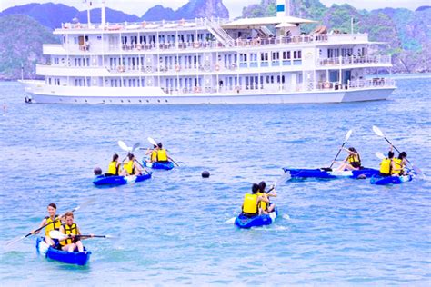 Thí sinh Next Top Model khoe dáng cùng bikini