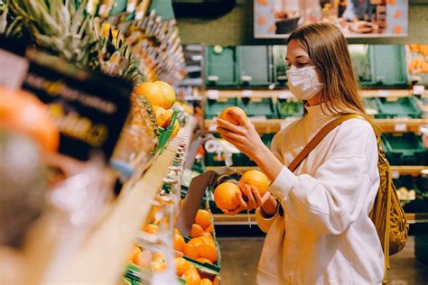 How To Stay Safe Grocery Shopping During The Coronavirus Pandemic Qns