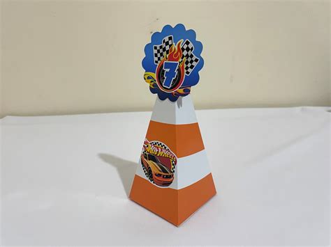 Caixa Milk E Caixa Pir Mide Hot Wheels B Sica Elo