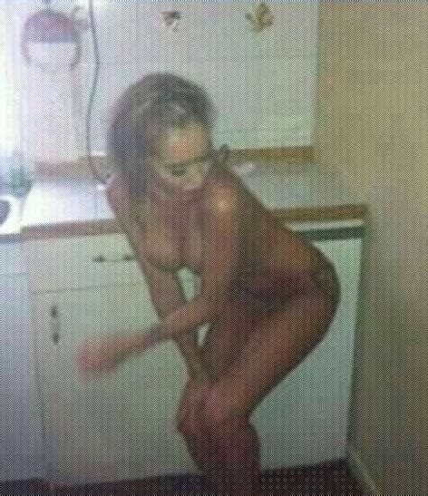 Naked Valentina Roth Added By Carvarrete