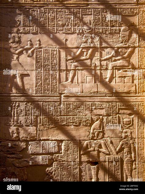 Ancient Egyptian Reliefs Hi Res Stock Photography And Images Alamy