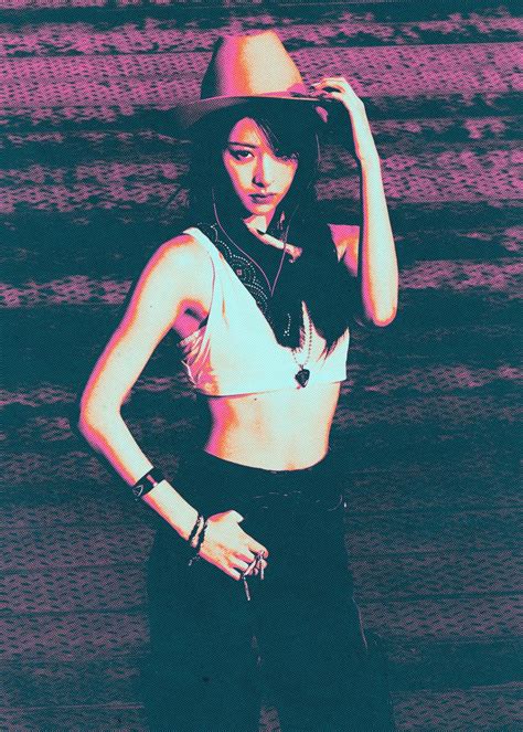 'Yunjin LE SSERAFIM' Poster, picture, metal print, paint by Xjiumi ...