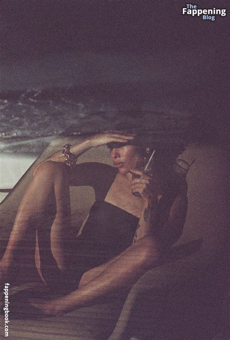 Zoë Kravitz Nude OnlyFans Leaks Fappening FappeningBook