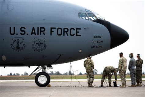DVIDS Images Th EARS Trains Th EFGS In Hot Pit Refueling KC Image Of