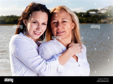 Blonde Mom Hi Res Stock Photography And Images Alamy
