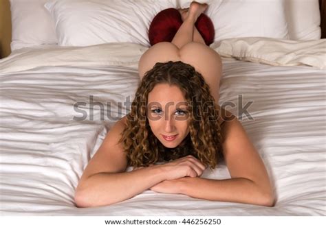 Pretty Wavy Haired Brunette Nude Bed Stock Photo Shutterstock
