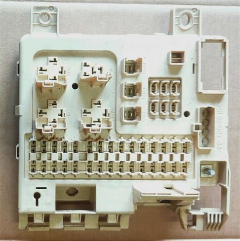 Fuse Relay Panel Box Ford Ba Bf Falcon Xt Fairmont Xr6 Xr8 Ebay