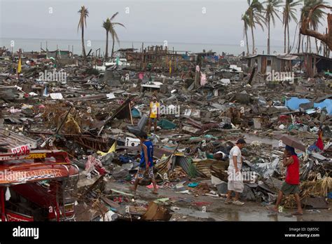 Yolanda Typhoon Destroy Typhoon Yolanda Damage Pictures And Updates