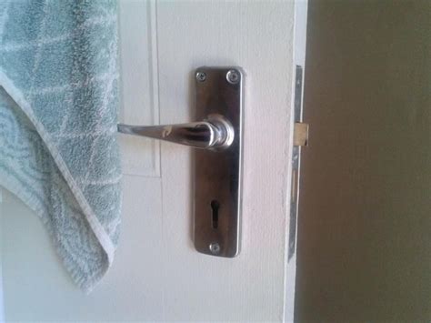How To Unlock A Door Lock Without A Key Door Knobs