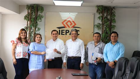 Entrega Pan Yucat N Su Plataforma Pol Tica Ante El Iepac Noticias De