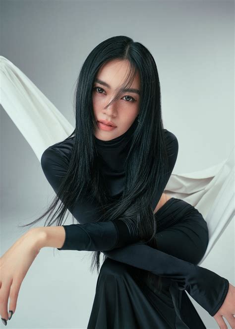 Li N T C V Ng Tin N Mang B U Lan Ng C Di N Bikini T Check Body V C Ph N Ng C Bi T