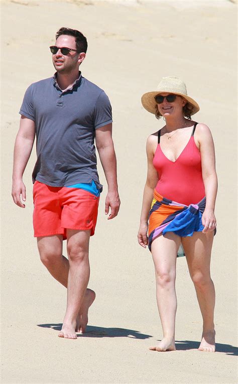 Latest Hot Amy Poehler Bikini Pics