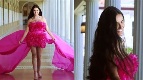 Demi Moore Poses Naked At Gold Coast Bulletin