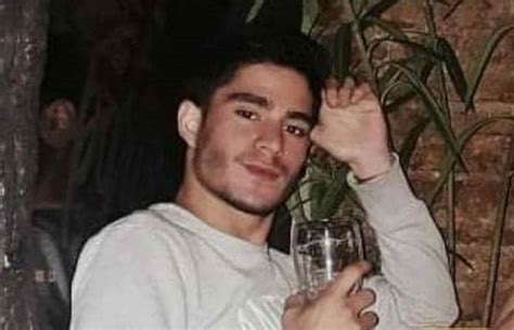 Hallan el cuerpo de un chico gay en un hotel y sospechan que se trató de un crimen de odio