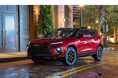 2024 Chevrolet Blazer FWD 4dr Premier Specs and Features | U.S. News