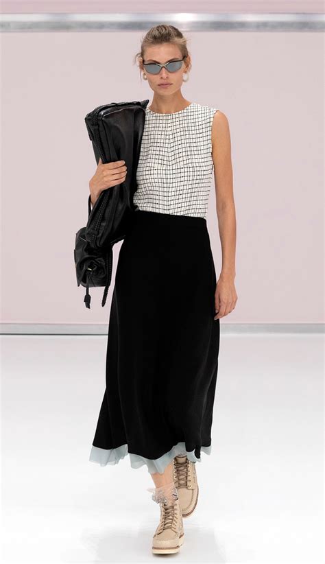 Spring/Summer 2025: Eyewear Trends from Global Fashion Weeks