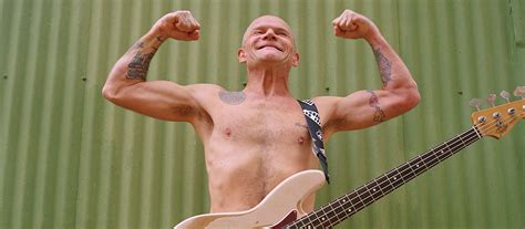 Flea Dos Red Hot Chili Peppers Elege Melhores Vocalistas De Sempre Arte Sonora