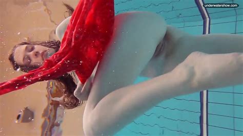 Libuse Underwater Slut Naked Body