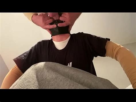 Maricón chupapollas tomando otra carga de su alfa heterosexual casado XVIDEOS