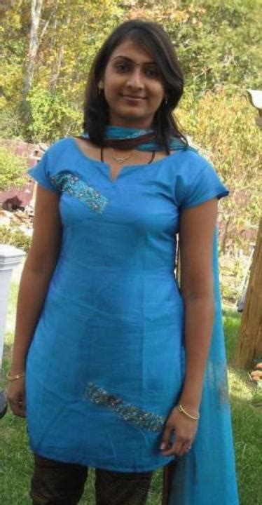 Pakistani Hot Aunties Photos Spicy Girls And Aunties