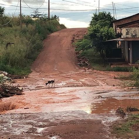 MORADORES DO BAIRRO JARDIM GLÓRIA CITY RECLAMAM DE SITUAÇÃO PRECÁRIA DE