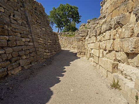 Troy Iii V Ca 2300 Bc 1750 Bc Troy Vi Ca 1750 Bc 1300 Bc