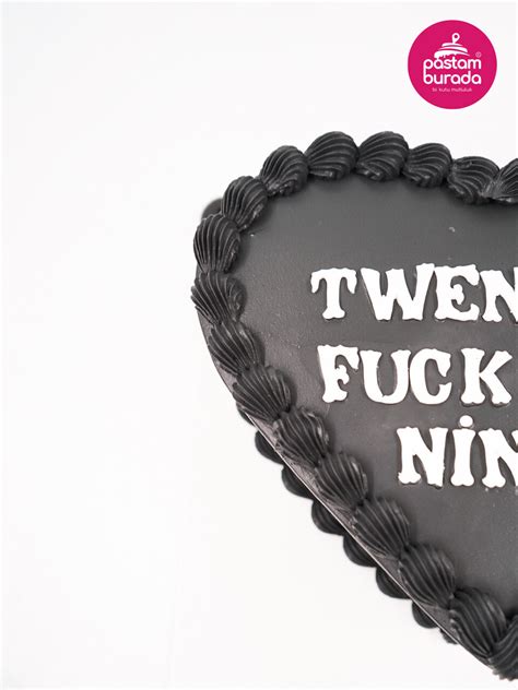 Siyah Kalp Naked Cake