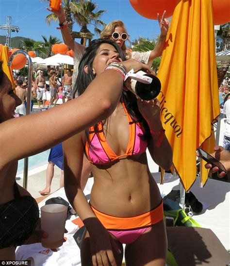 Towie S Jasmin Walia Leaves Nothing To The Imagination In Neon Pink Bikini Daily Mail Online