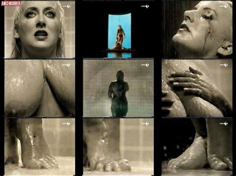 Naked Karin Bloemen In The Taste Of Face Paint