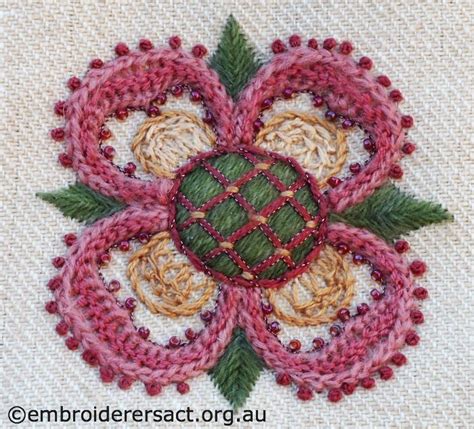 Images About Crewel Embroidery On Pinterest Hand Embroidery